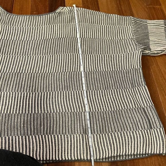 Easel | Boutique Oversized Striped Ribbed Sweater Gray Large - Picture 7 of 14
